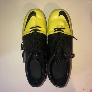 Nike Soccer cleats!!